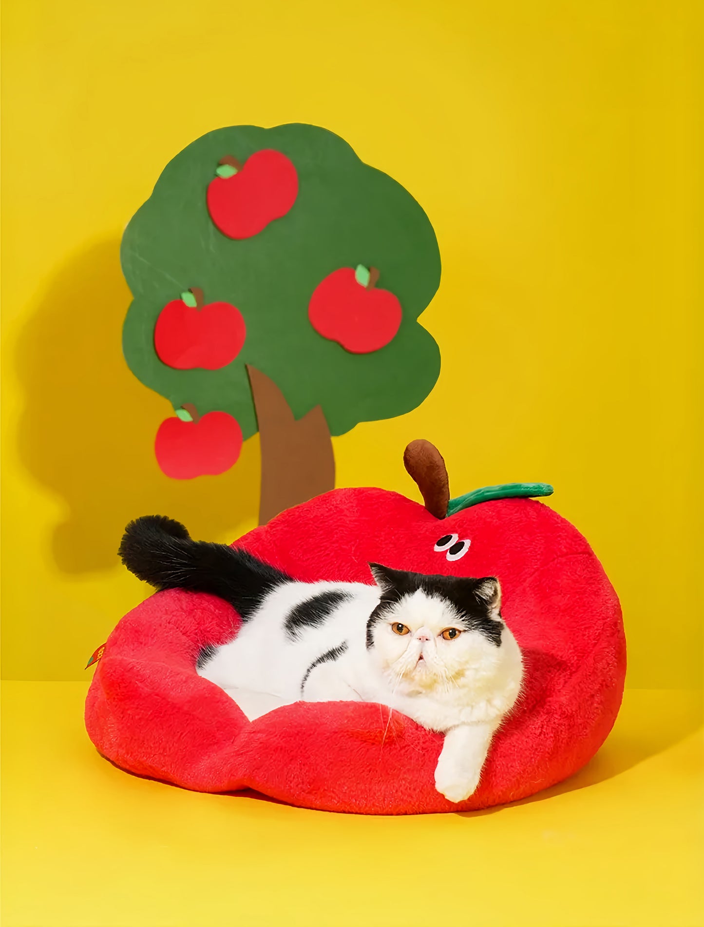 Apple pet bed