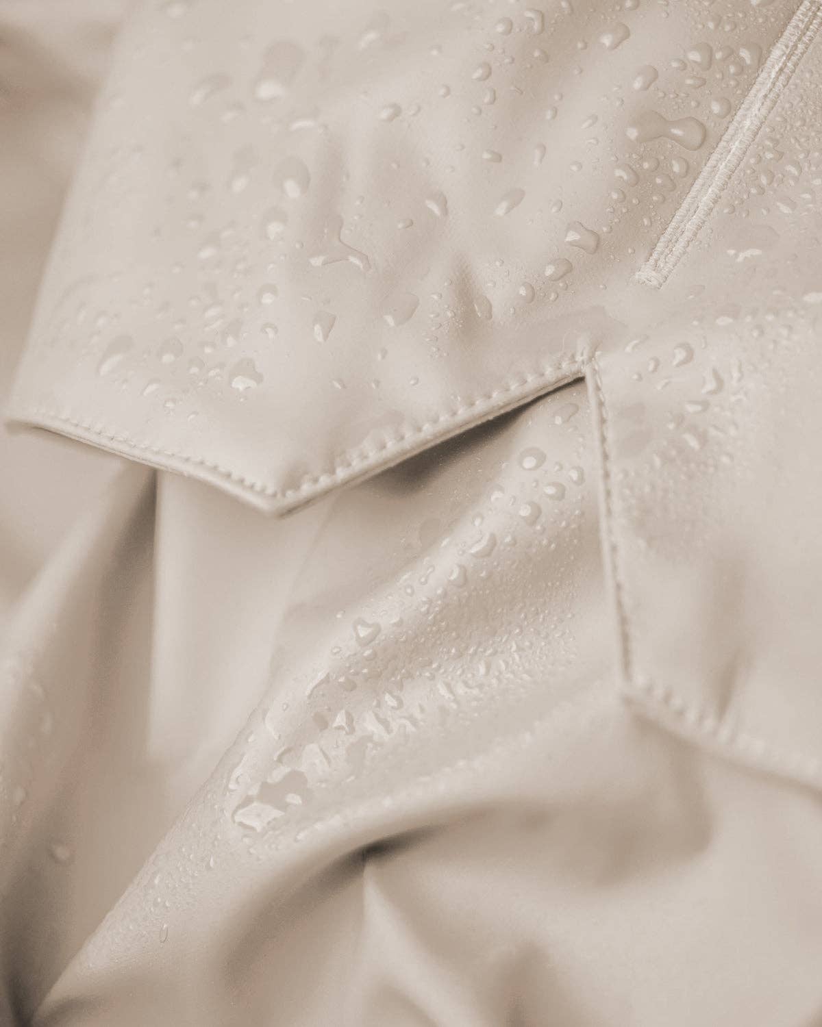 Stone Dog Raincoat - chubasquero